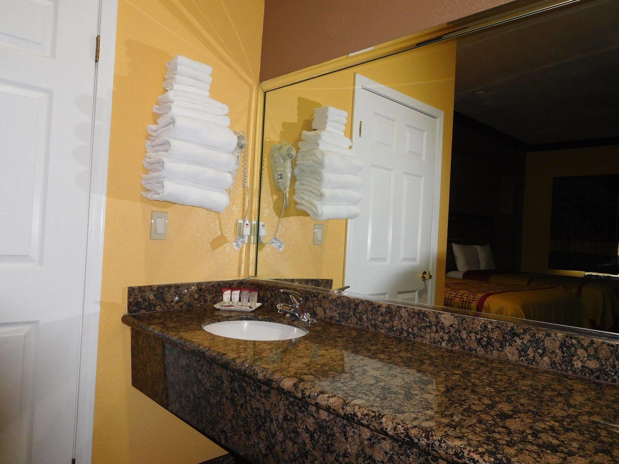 Diamond Inn Inglewood Buitenkant foto